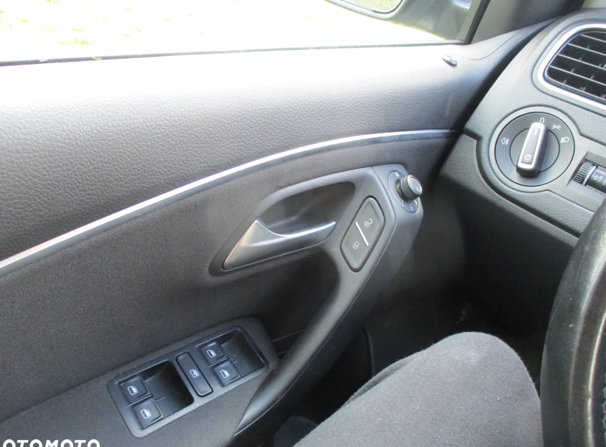 Volkswagen Polo cena 33900 przebieg: 116978, rok produkcji 2015 z Korfantów małe 562